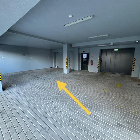 New Apartment 6 - Self Check In, Free Parking ブラチスラヴァ エクステリア 写真